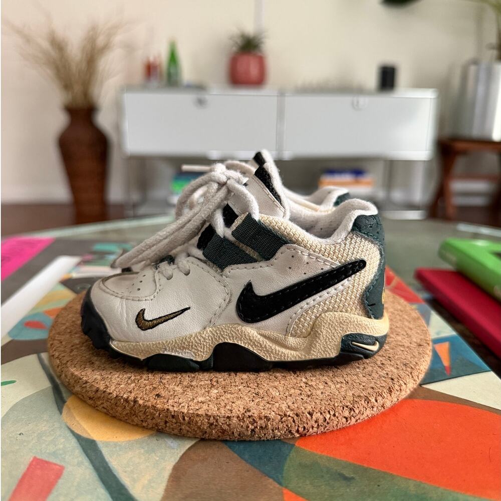 Nike 1996 Baby Screech Vintage Sneakers